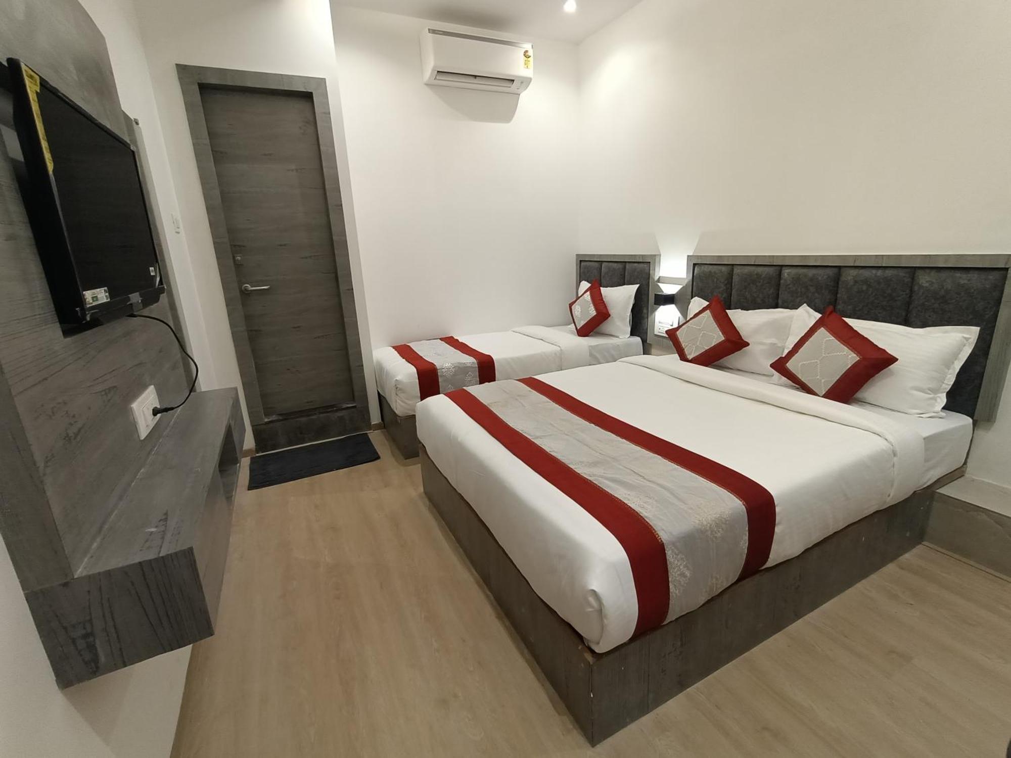 Hotel Beverly Palace Santacruz - Near Bkc - Mumbai Airport T1 Dış mekan fotoğraf