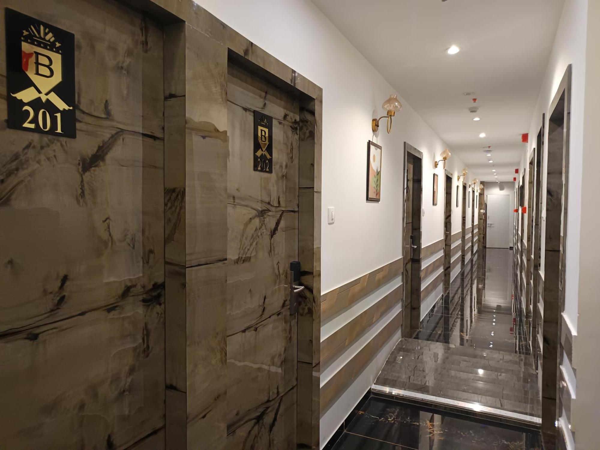 Hotel Beverly Palace Santacruz - Near Bkc - Mumbai Airport T1 Dış mekan fotoğraf