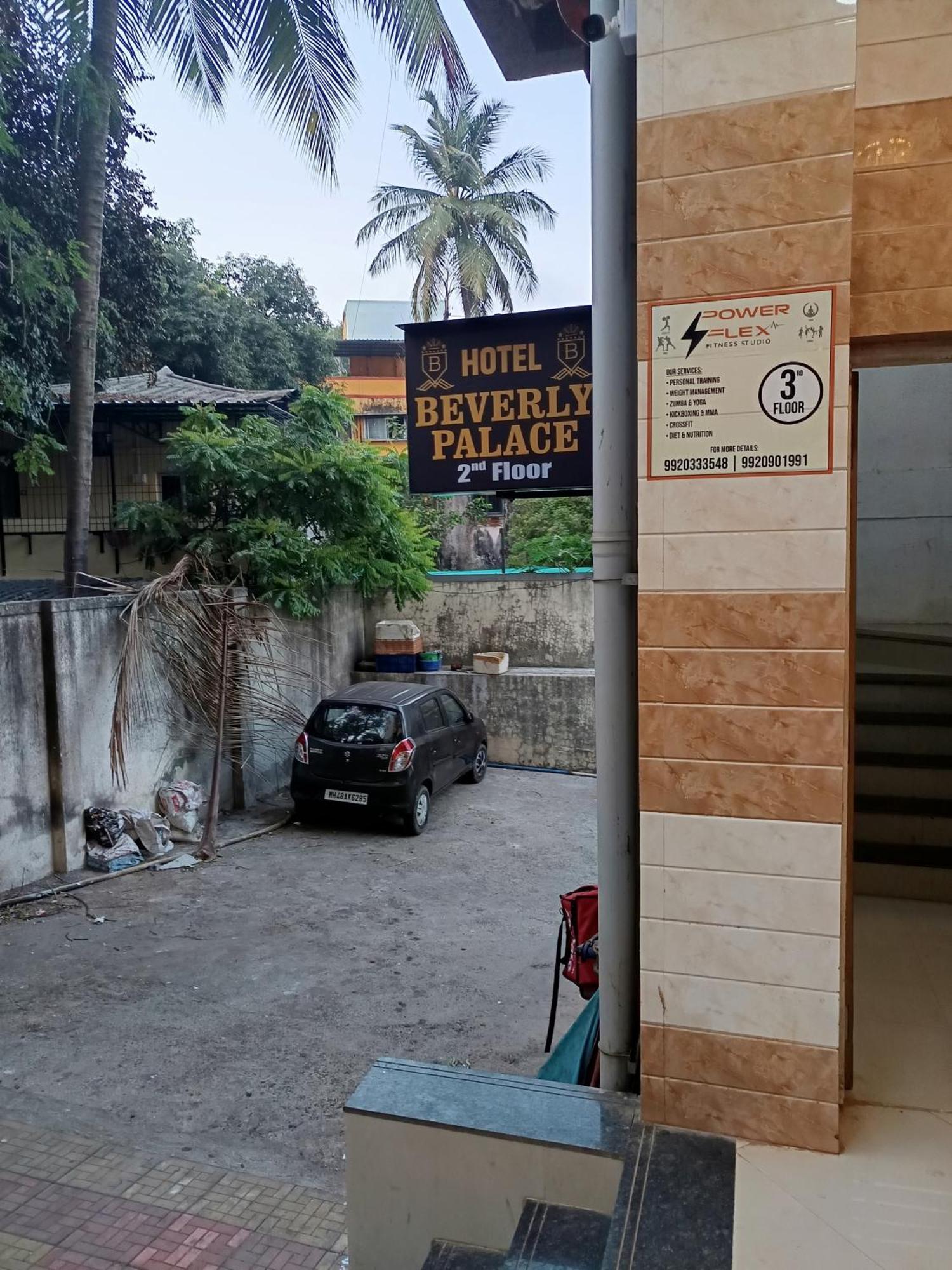 Hotel Beverly Palace Santacruz - Near Bkc - Mumbai Airport T1 Dış mekan fotoğraf